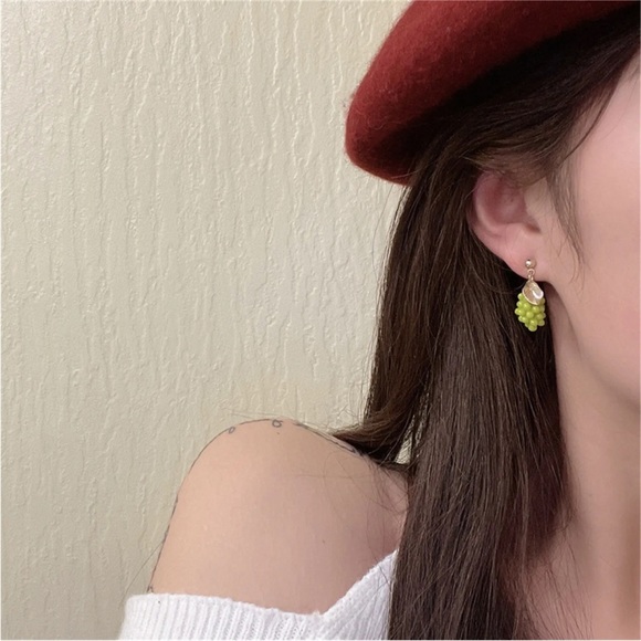 Earrings - Picture 11 of 16